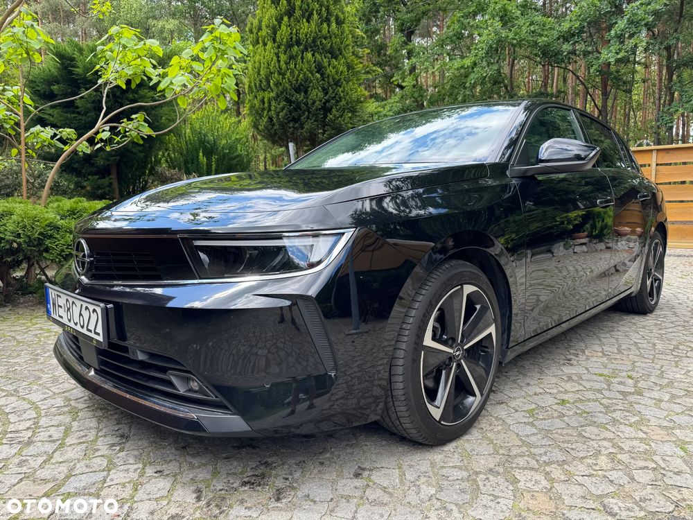 Opel Astra 1.2 T Elegance S&S - 1
