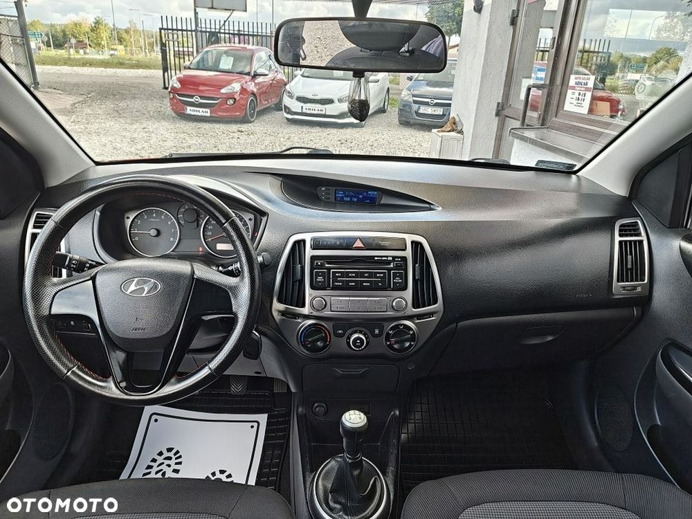 Hyundai i20 - 10