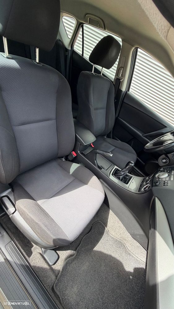 Mazda 3 Hatchback MZ-CD 1.6 Exclusive - 5