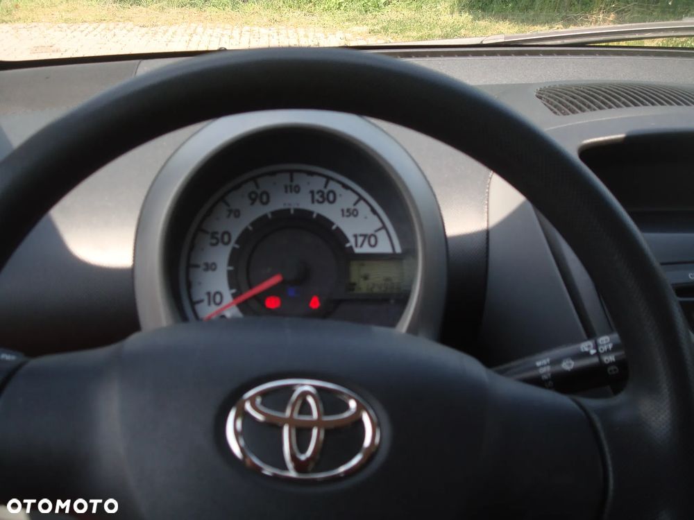 Toyota Aygo Cool - 29