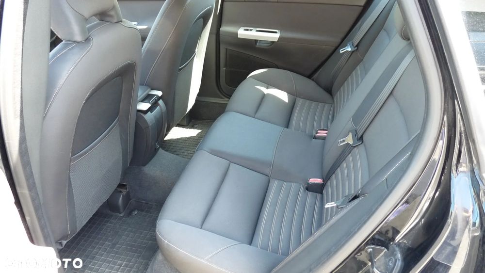 Volvo V50 DPF D2 Momentum - 10