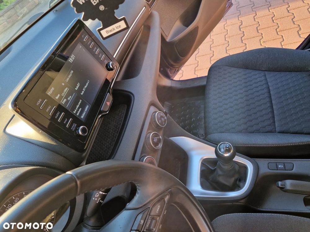Toyota Yaris 1.5 Comfort - 21