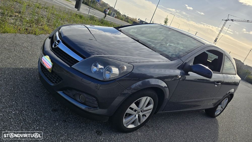 Opel Astra GTC 1.7 CDTI - 4