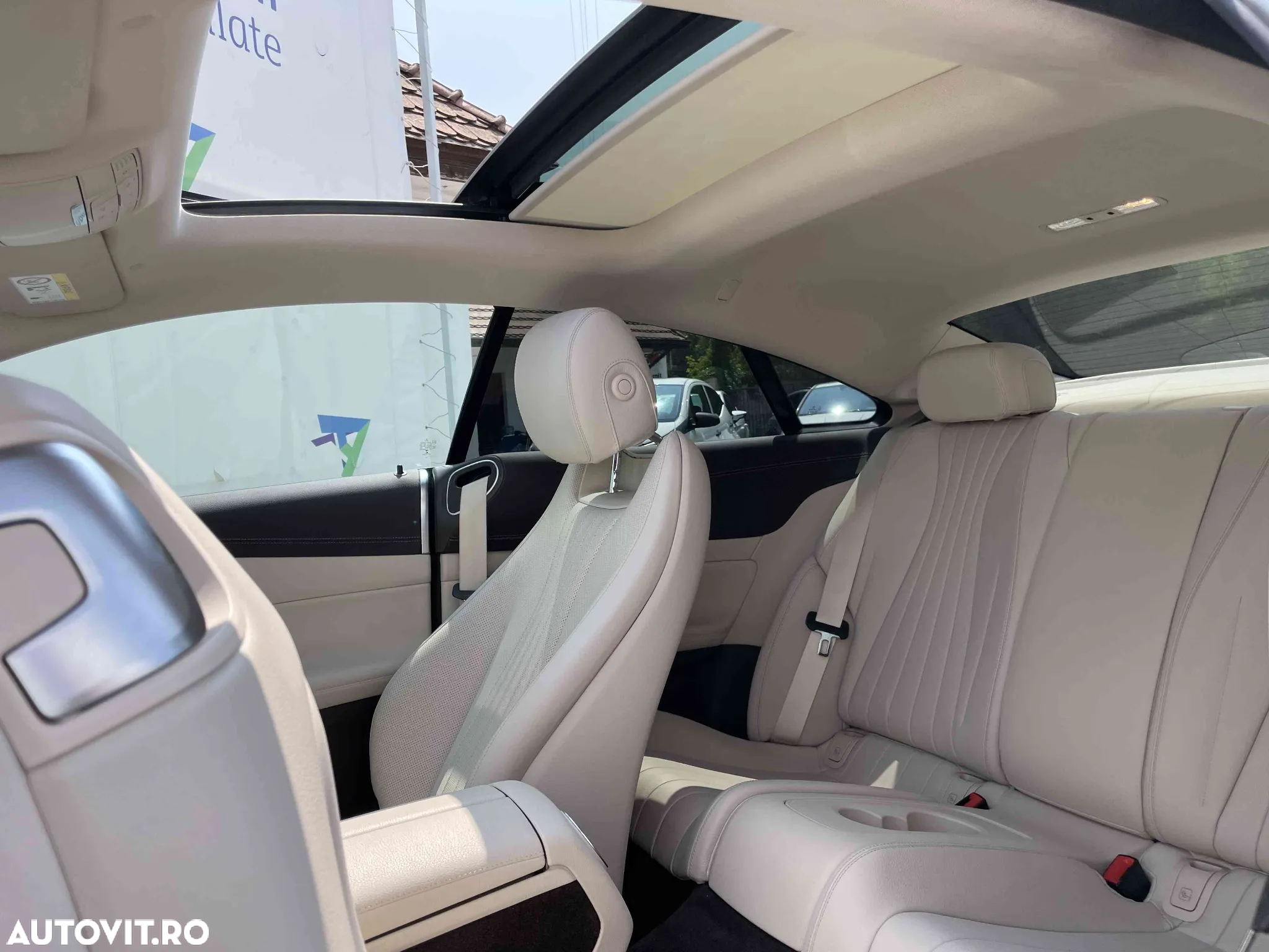 Mercedes-Benz E 450 4MATIC Cabrio - 17