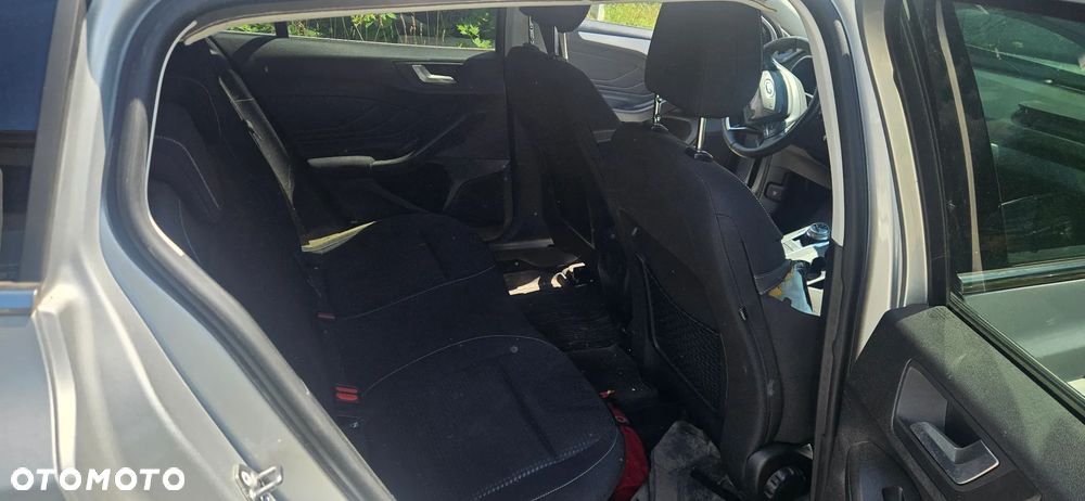Ford Focus 1.5 EcoBlue Start-Stopp-System ST-LINE - 8