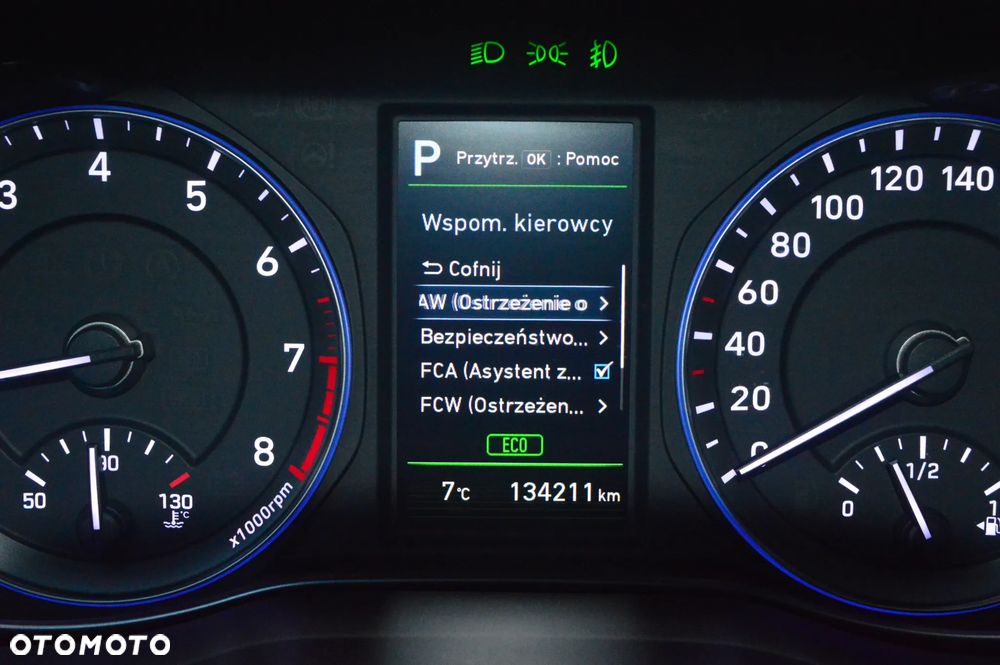 Hyundai Kona 1.6 T-GDI DCT 4WD Premium - 29