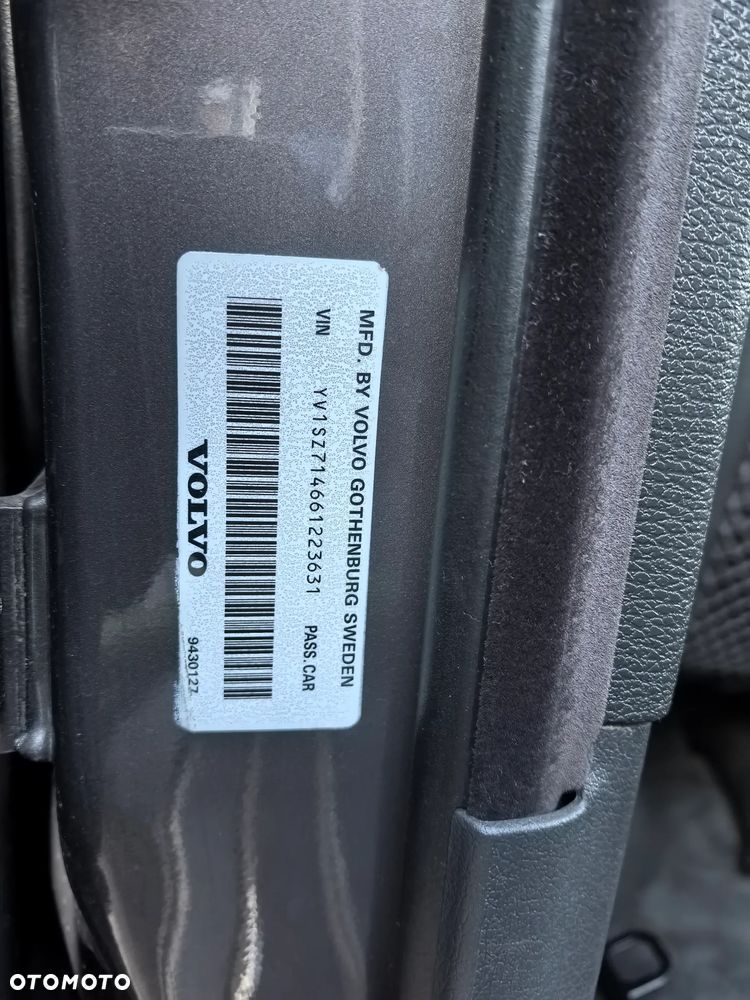 Volvo V70 D5 AWD Automatik - 8