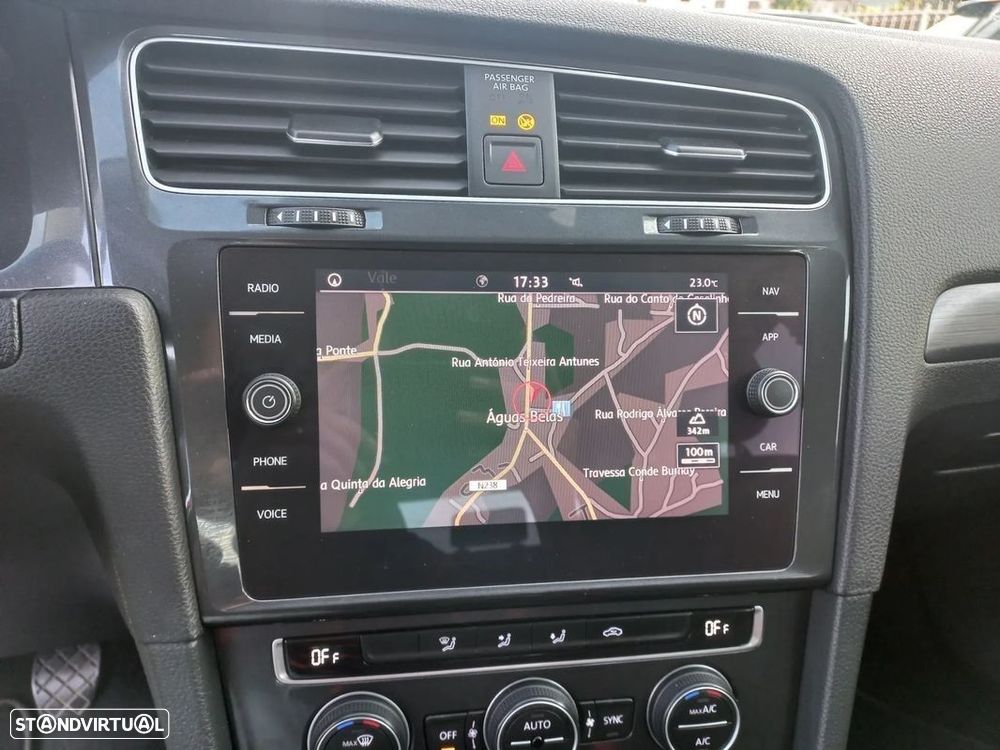 VW Golf 1.6 TDI Confortline - 20