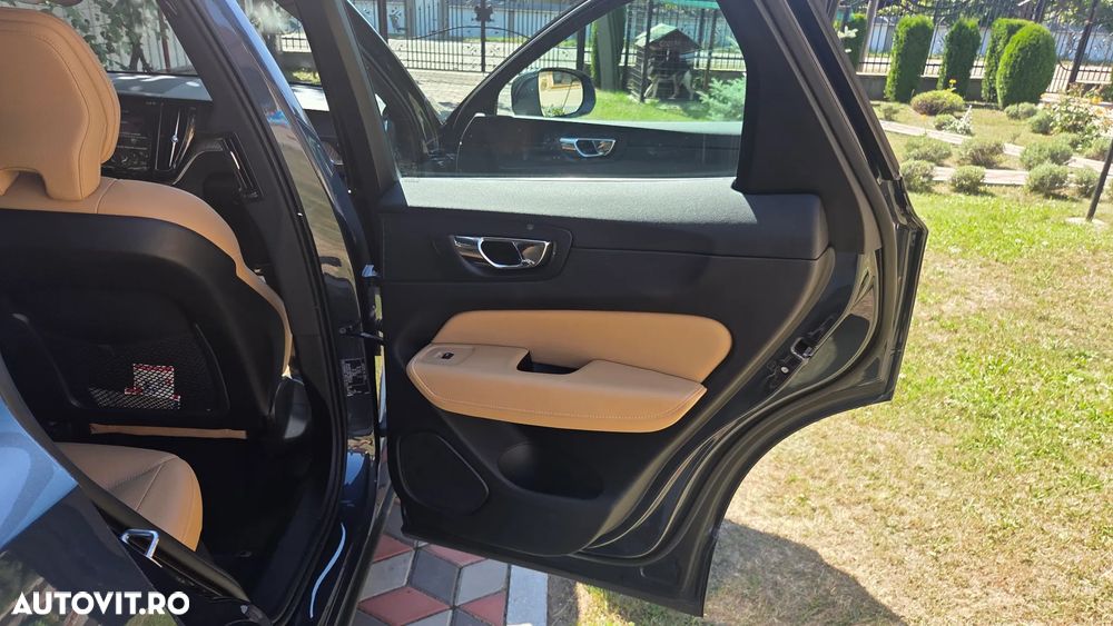 Volvo XC 60 - 8