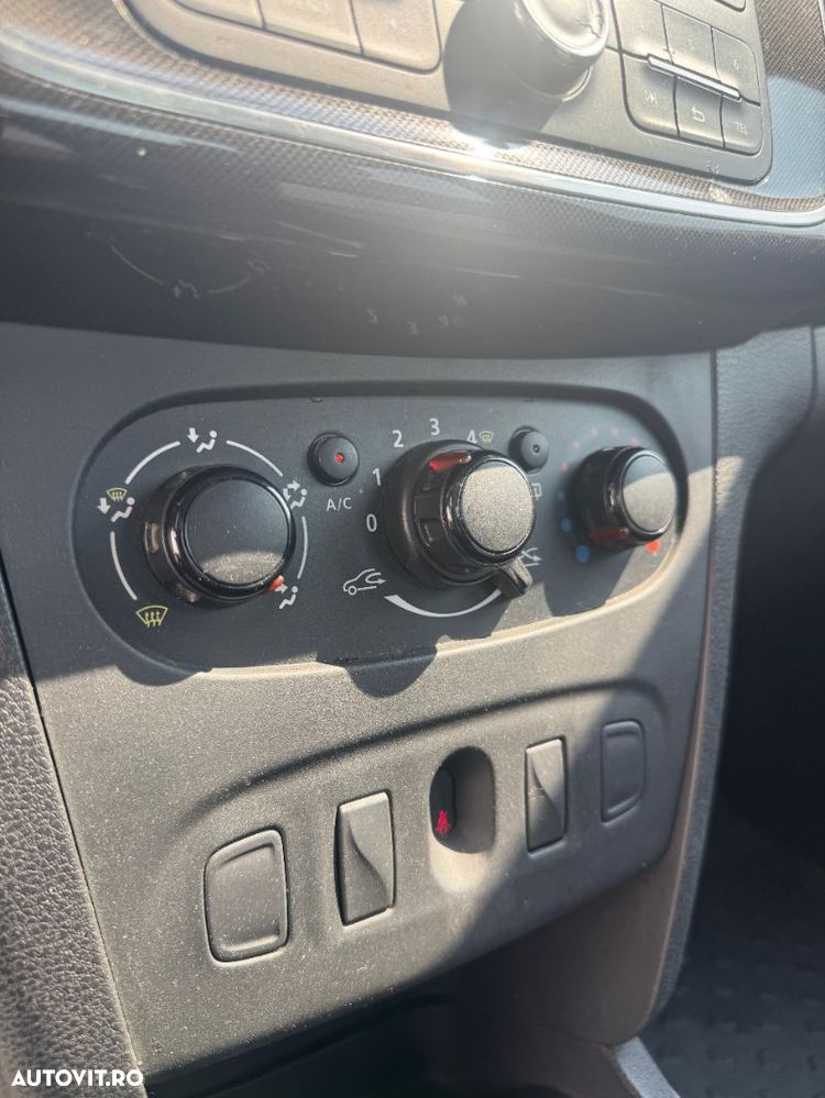 Dacia Logan - 22