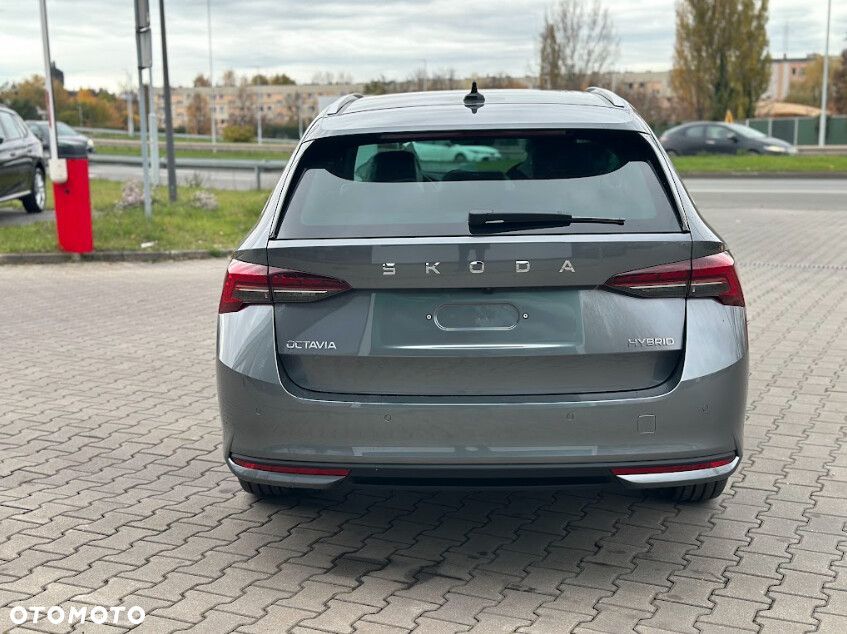 Skoda Octavia - 4