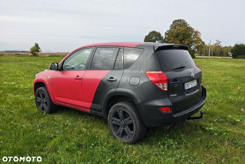 Toyota RAV4 - 4