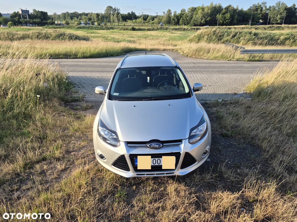 Ford Focus 1.6 Ambiente - 2