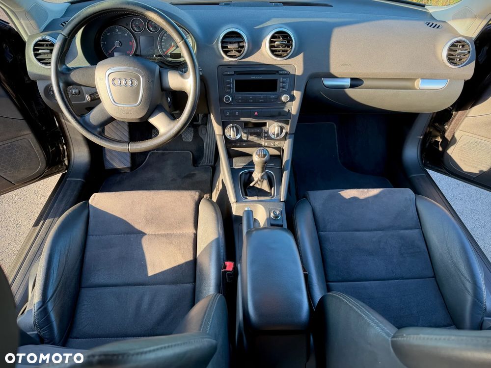 Audi A3 Sportback 1.6 TDI DPF Attraction - 25