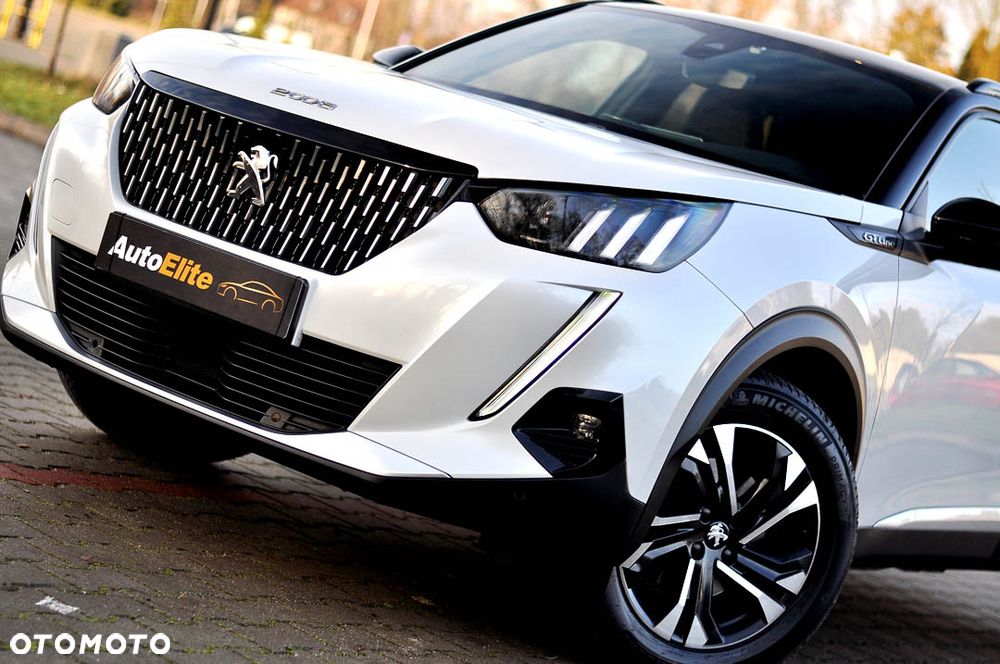 Peugeot 2008 BlueHDi 130 EAT8 GT - 4