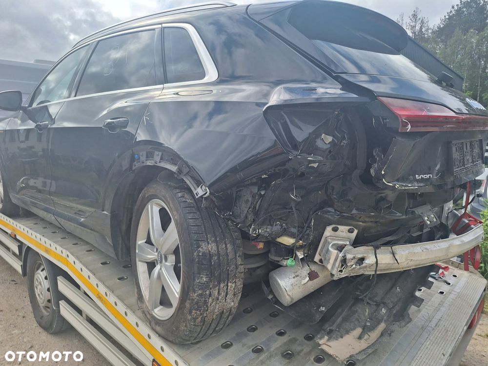 Audi e-tron - 6