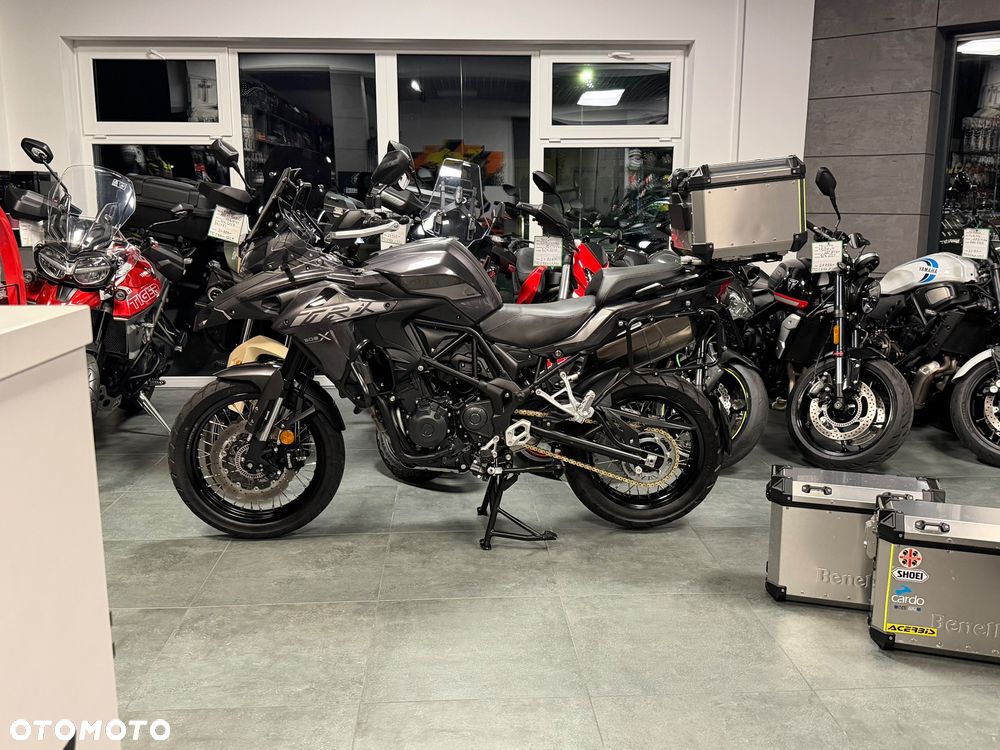 Benelli TRK 502X - 27