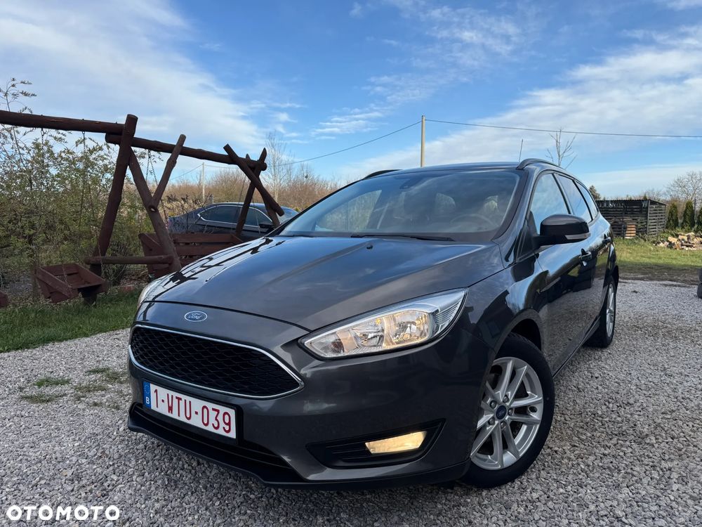 Ford Focus - 37