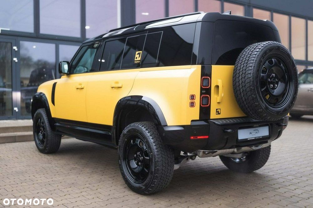 Land Rover Defender - 10