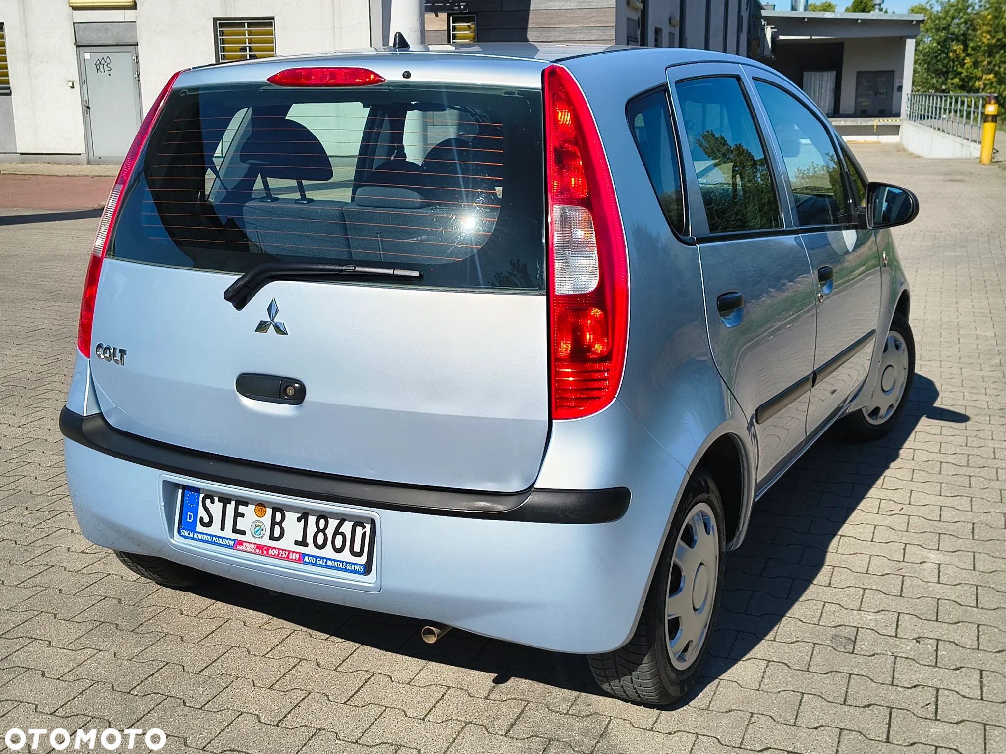 Mitsubishi Colt - 15