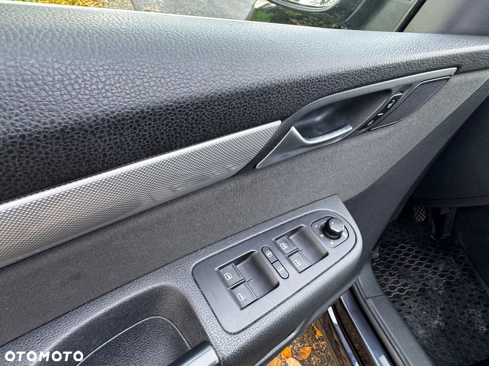 Volkswagen Sharan - 27