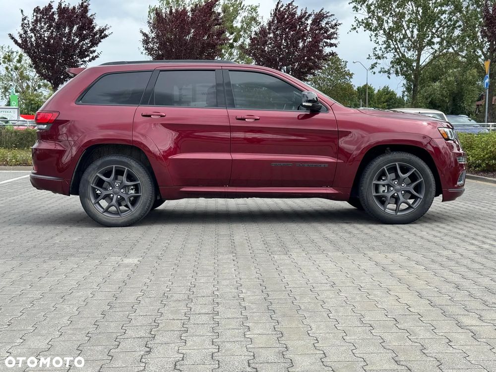 Jeep Grand Cherokee - 11
