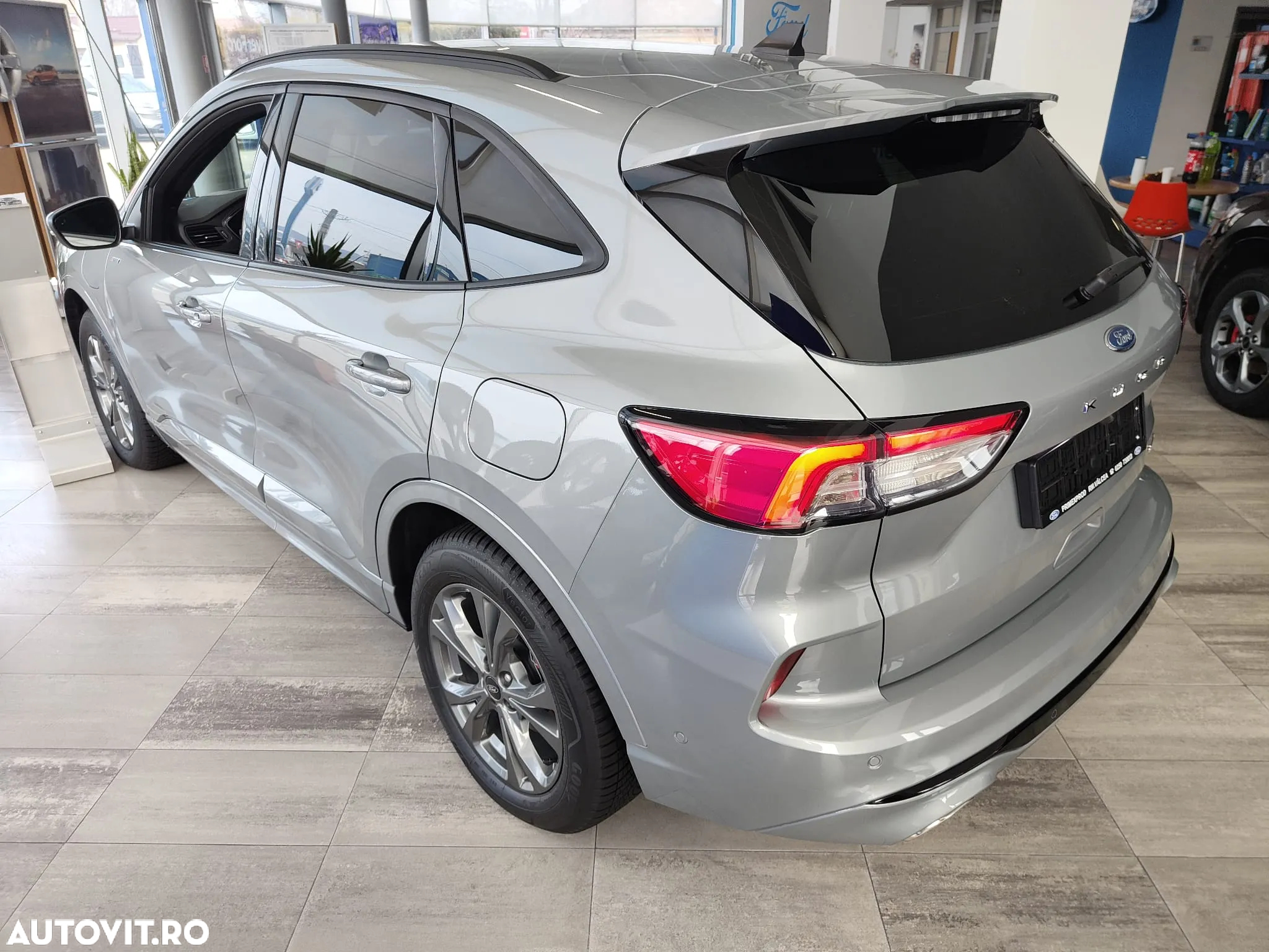 Ford Kuga 2.5 Duratec PHEV ST Line X - 4