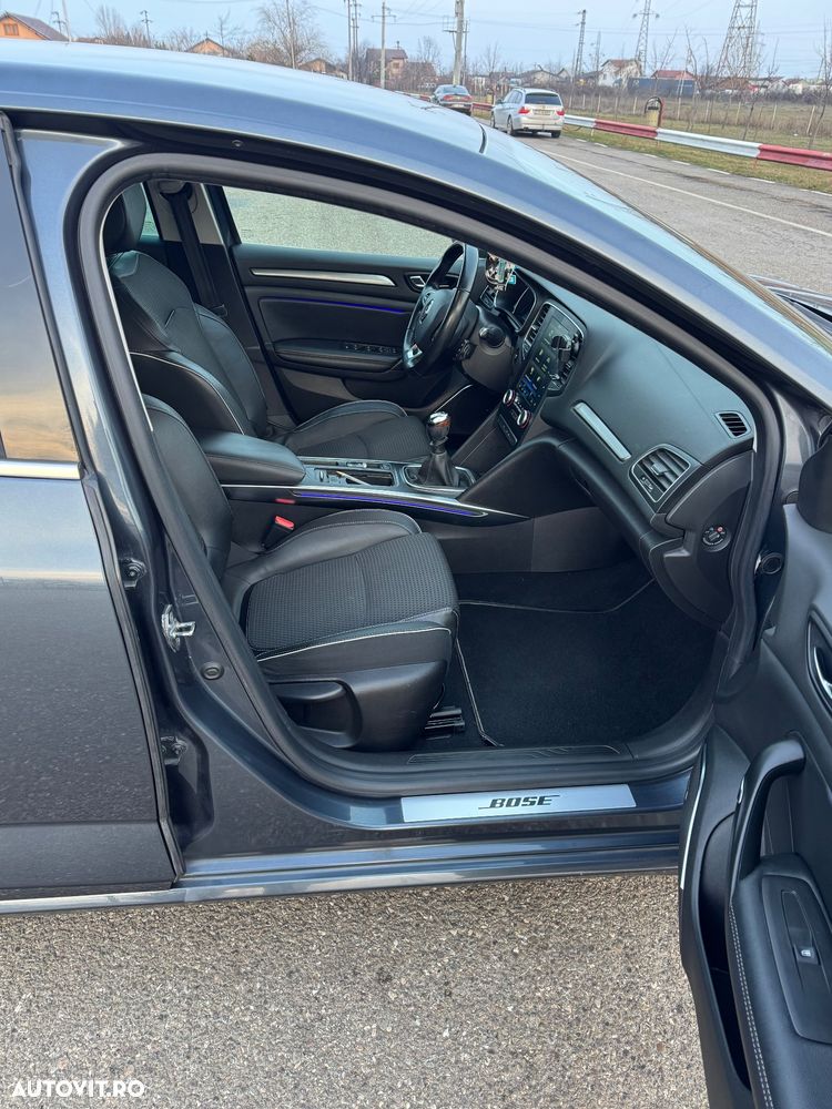 Renault Megane ENERGY dCi 110 Start & Stop Bose Edition - 13