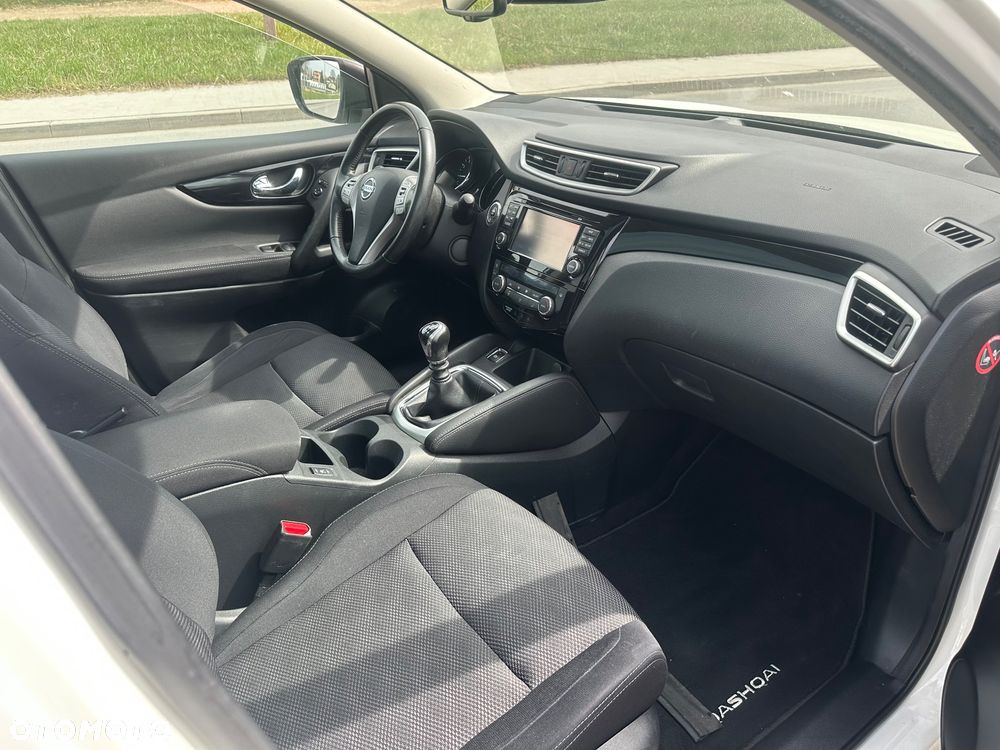 Nissan Qashqai 1.6 DIG-T Tekna - 8