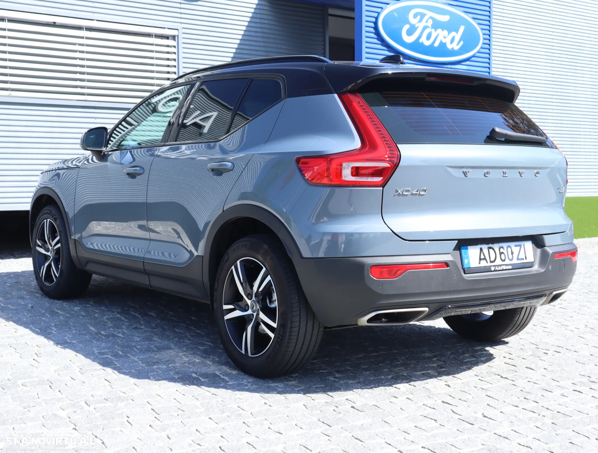 Volvo XC 40 1.5 T3 R-Design - 17