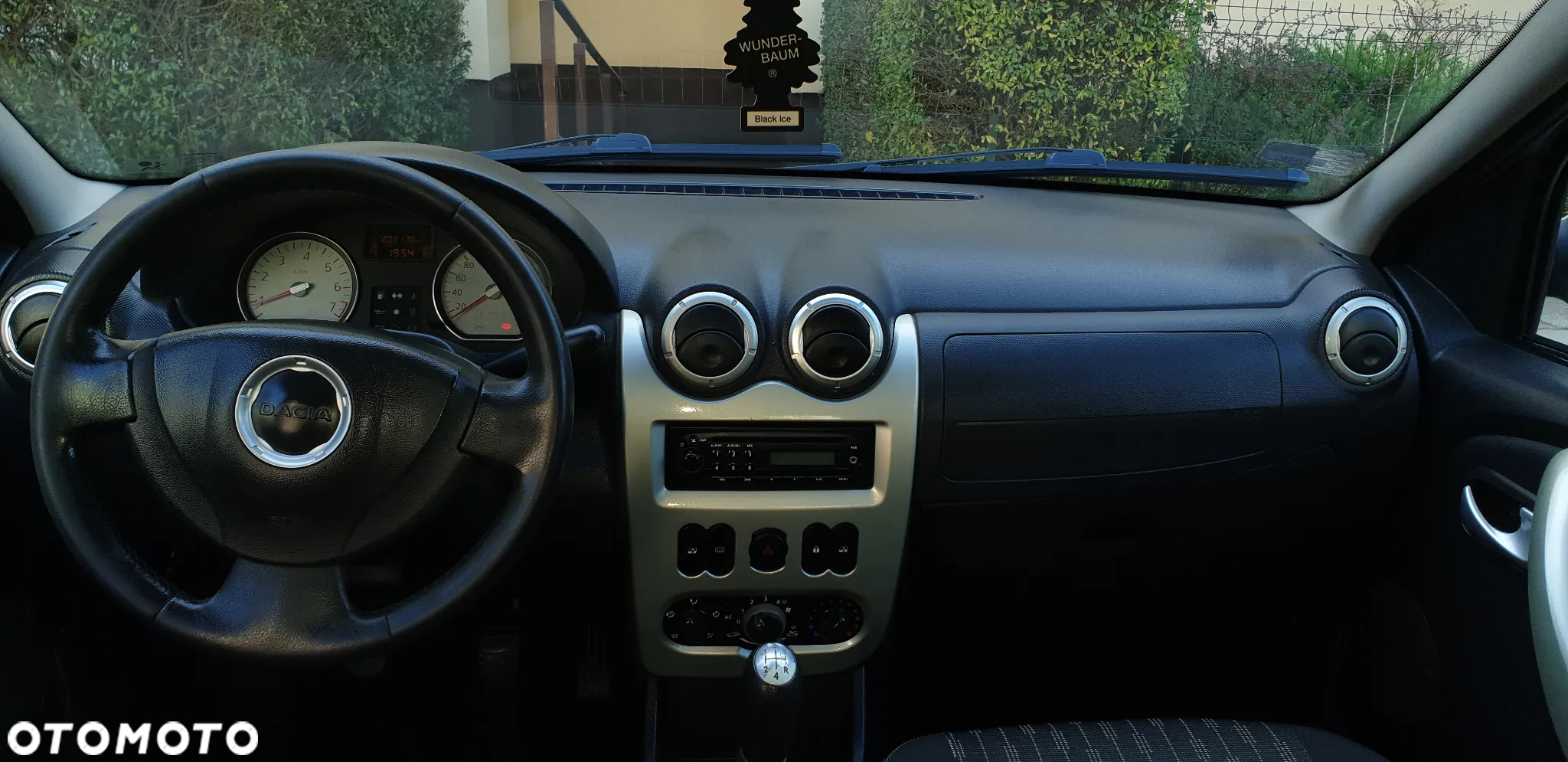 Dacia Logan - 8