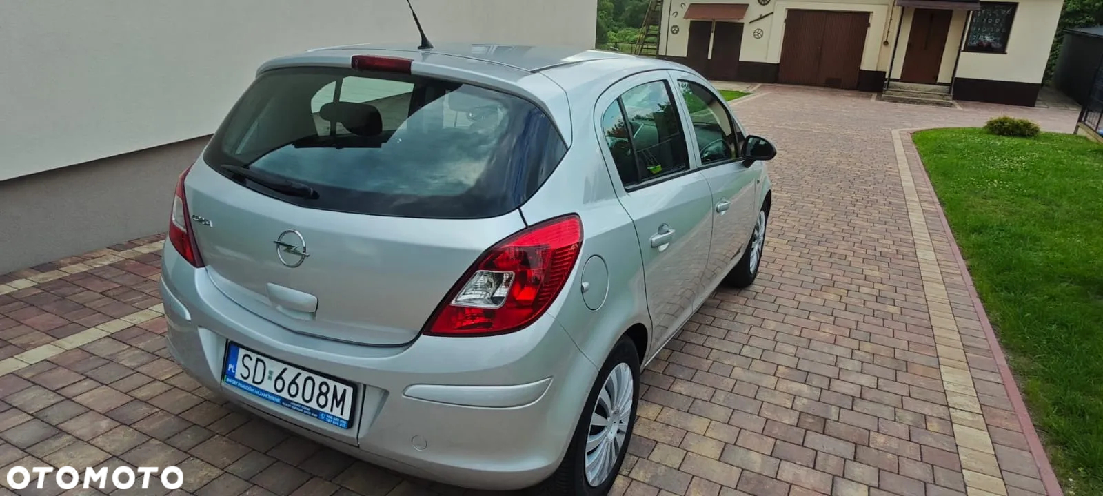 Opel Corsa 1.4 16V Innovation 110 Jahre - 9