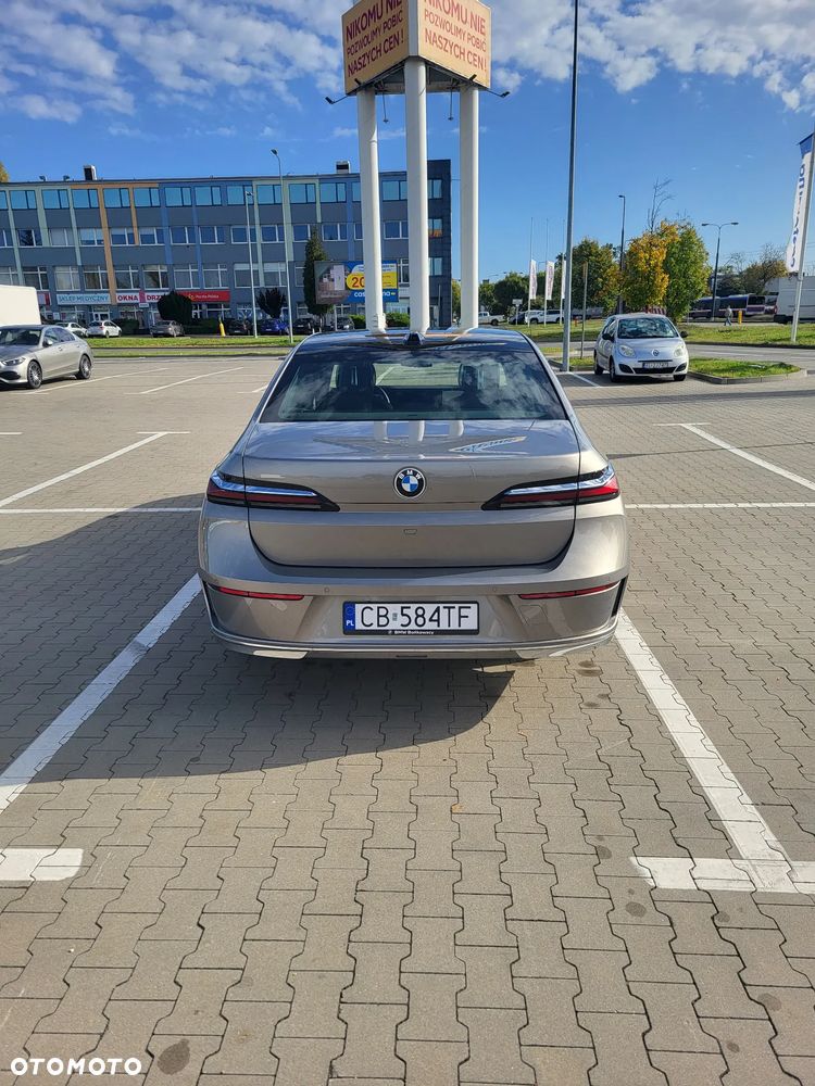 BMW Seria 7 - 6