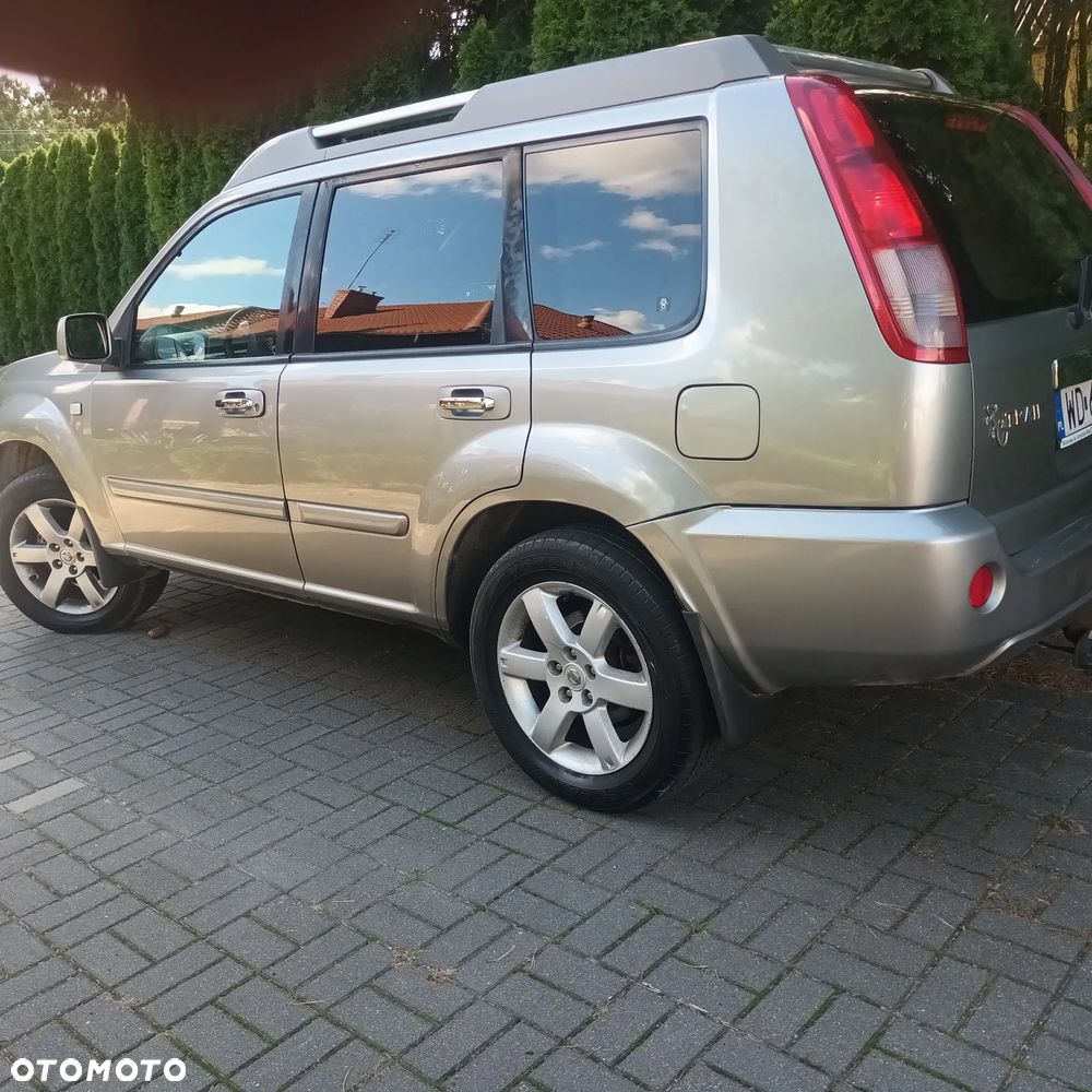 Nissan X-Trail 2.0 Sport - 11