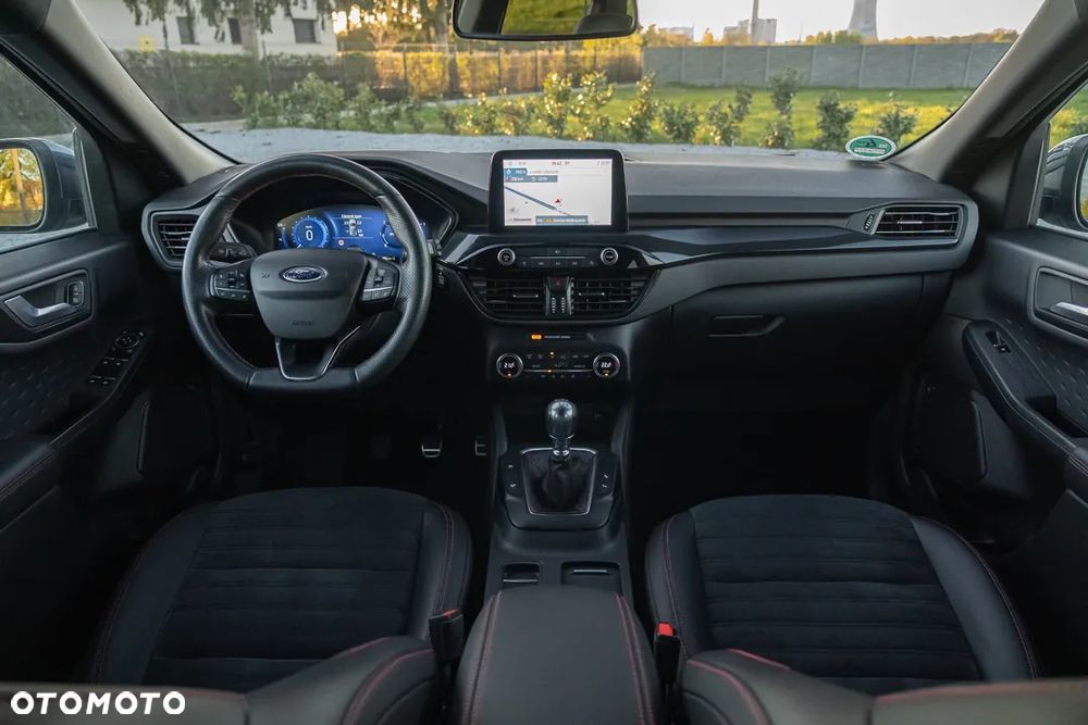 Ford Kuga - 25