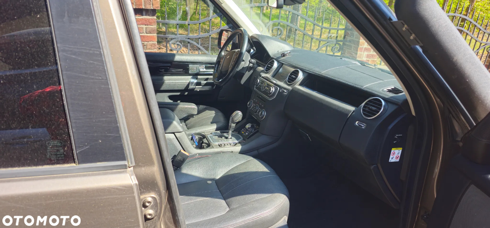 Land Rover Discovery IV 3.0D V6 HSE - 6