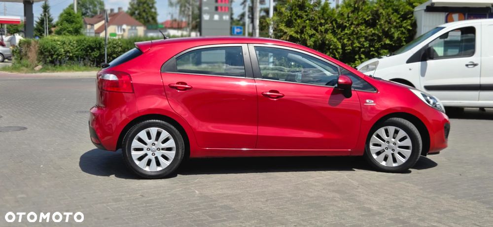 Kia Rio 1.2 Fifa World Cup Edition - 20