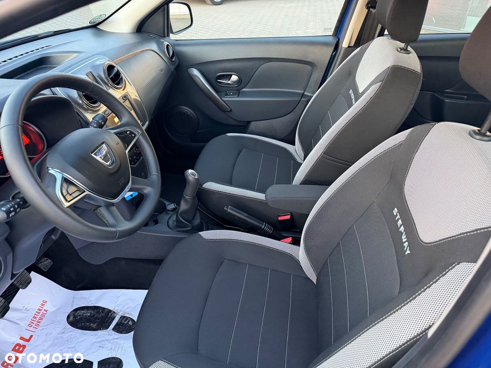 Dacia Sandero - 11
