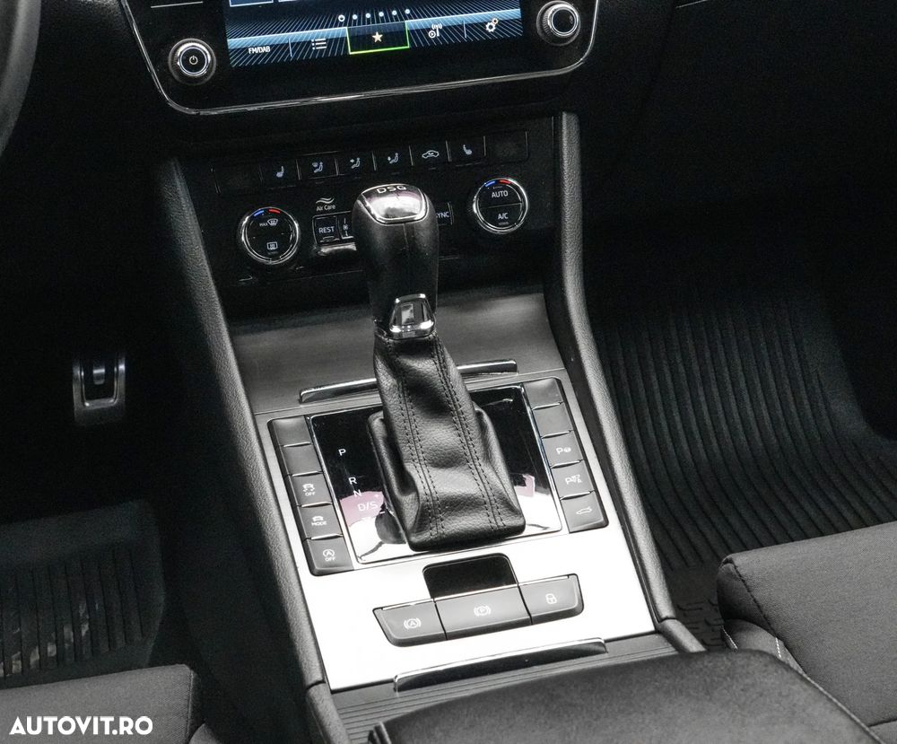 Skoda Superb 2.0 TSI 4X4 DSG Scout - 19