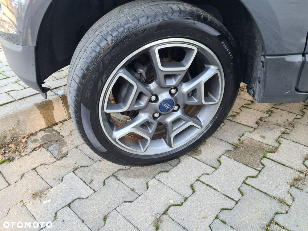 Ford EcoSport - 28