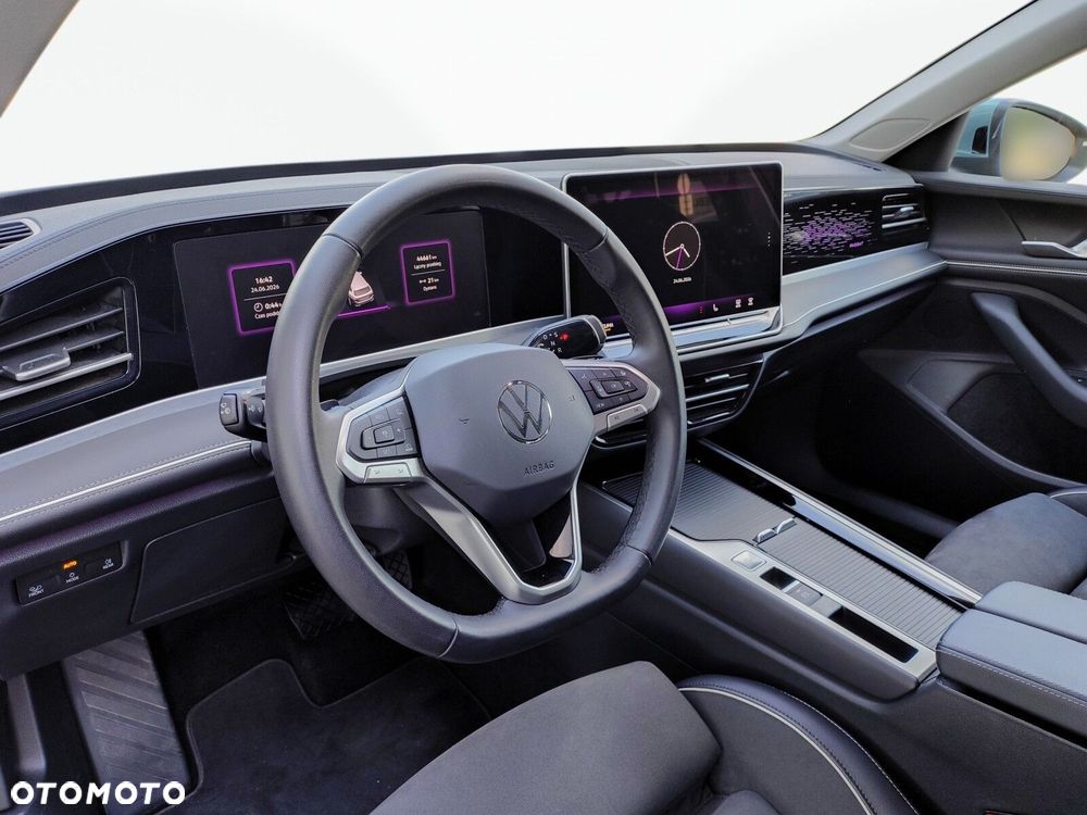 Volkswagen Passat - 10