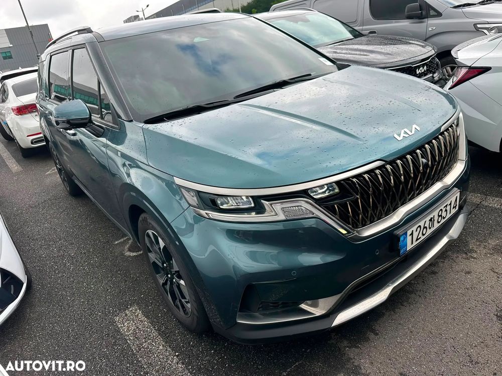 KIA Carnival 2022 — imagine 2