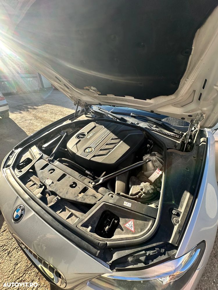 BMW Seria 5 525d Aut. - 13