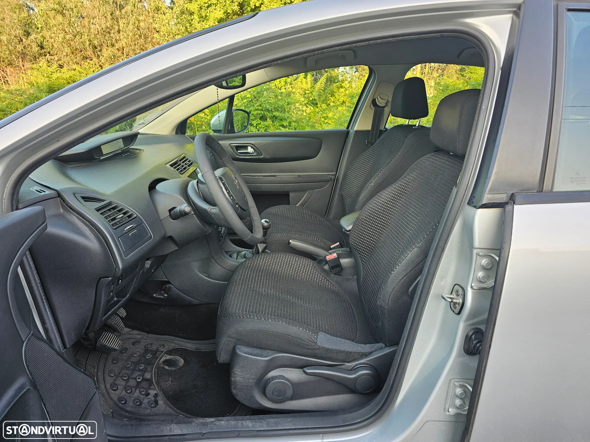 Citroën C4 1.6 HDi Attraction - 9