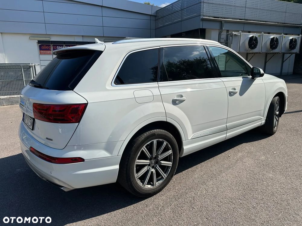 Audi Q7 - 6