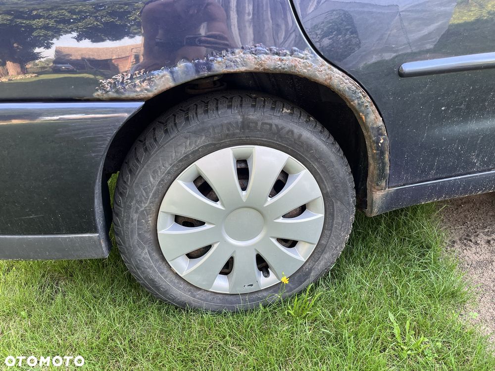 Volkswagen Polo - 4