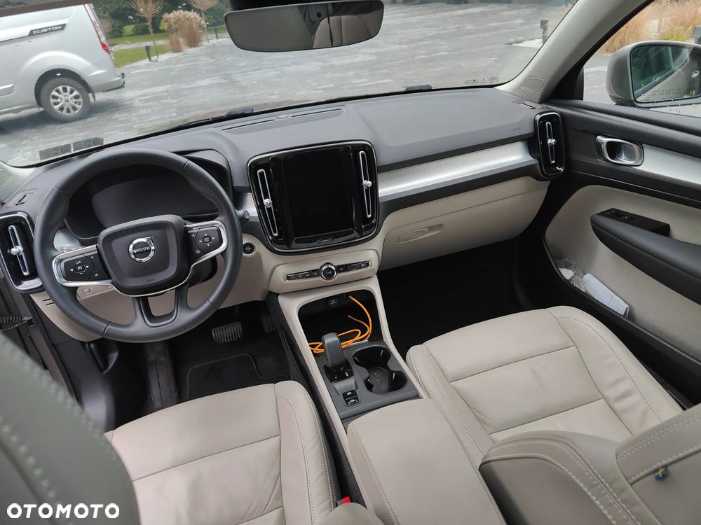 Volvo XC 40 T5 AWD Momentum Pro - 6