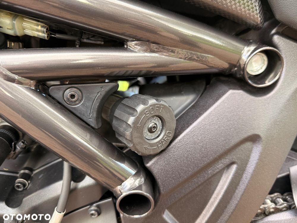 Ducati Diavel - 15