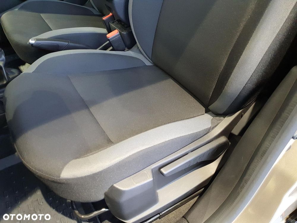 Dacia Duster 1.0 TCe Essential - 13