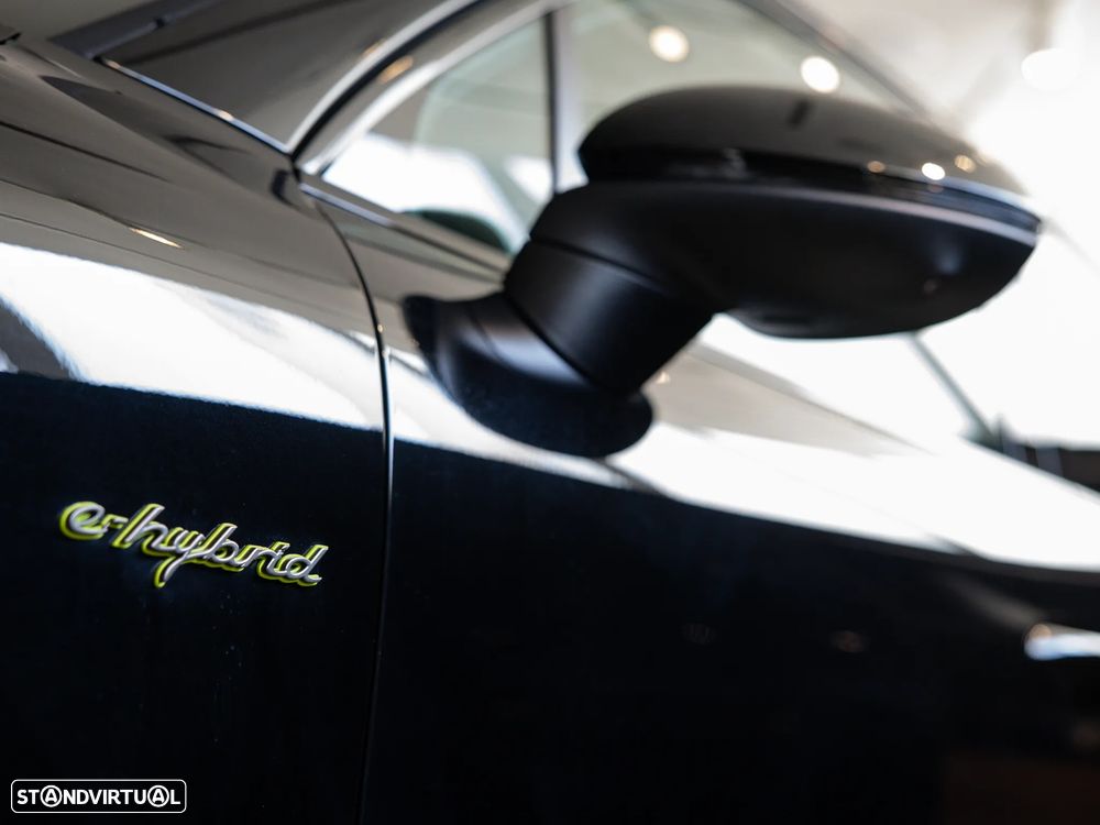 Porsche Cayenne E-Hybrid Platinum Edition - 17